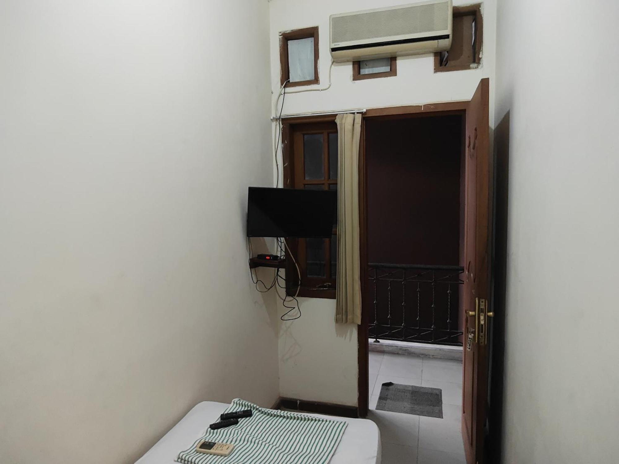 Tirto 27 Homestay Yogyakarta Kültér fotó