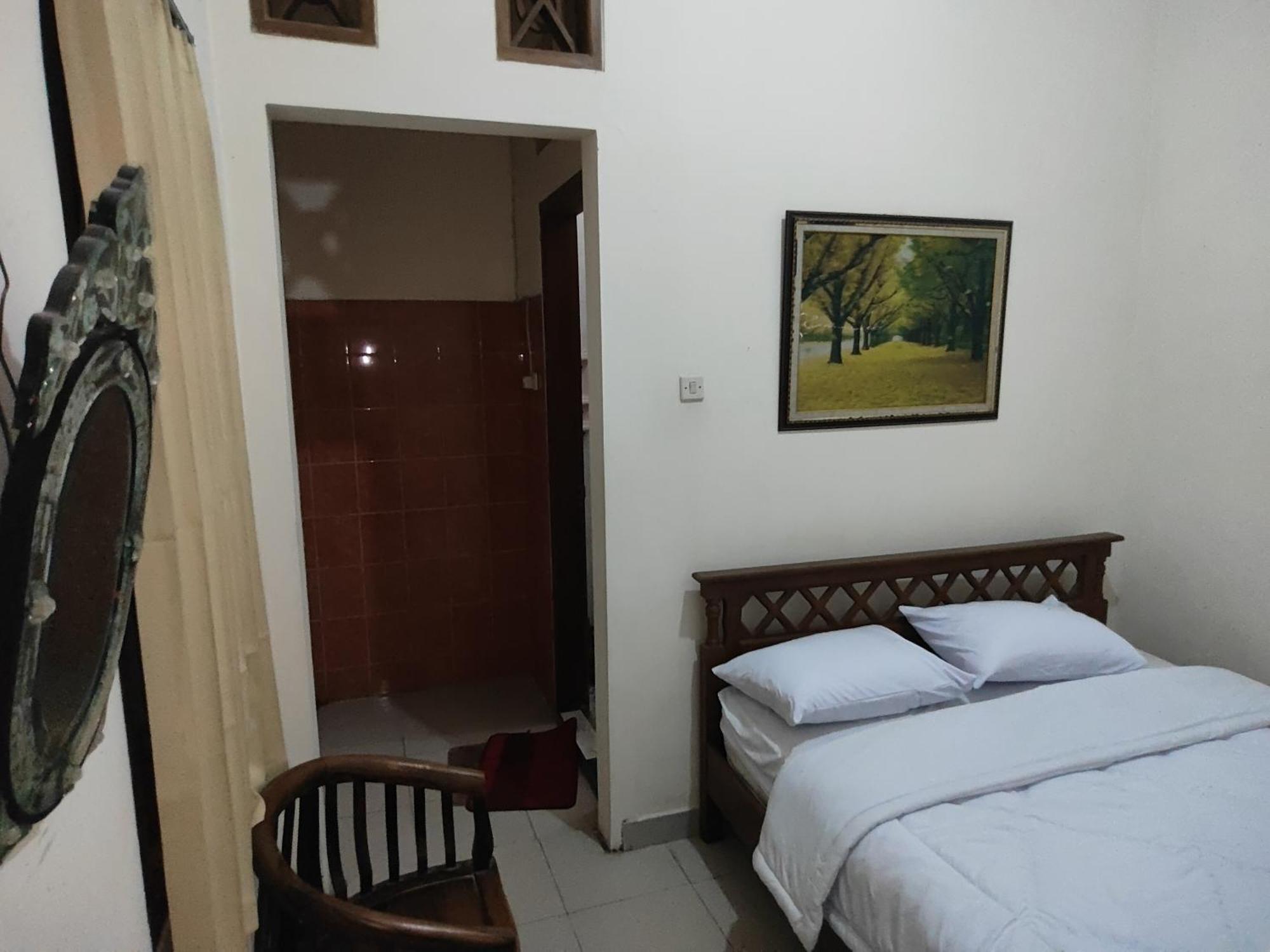 Tirto 27 Homestay Yogyakarta Kültér fotó