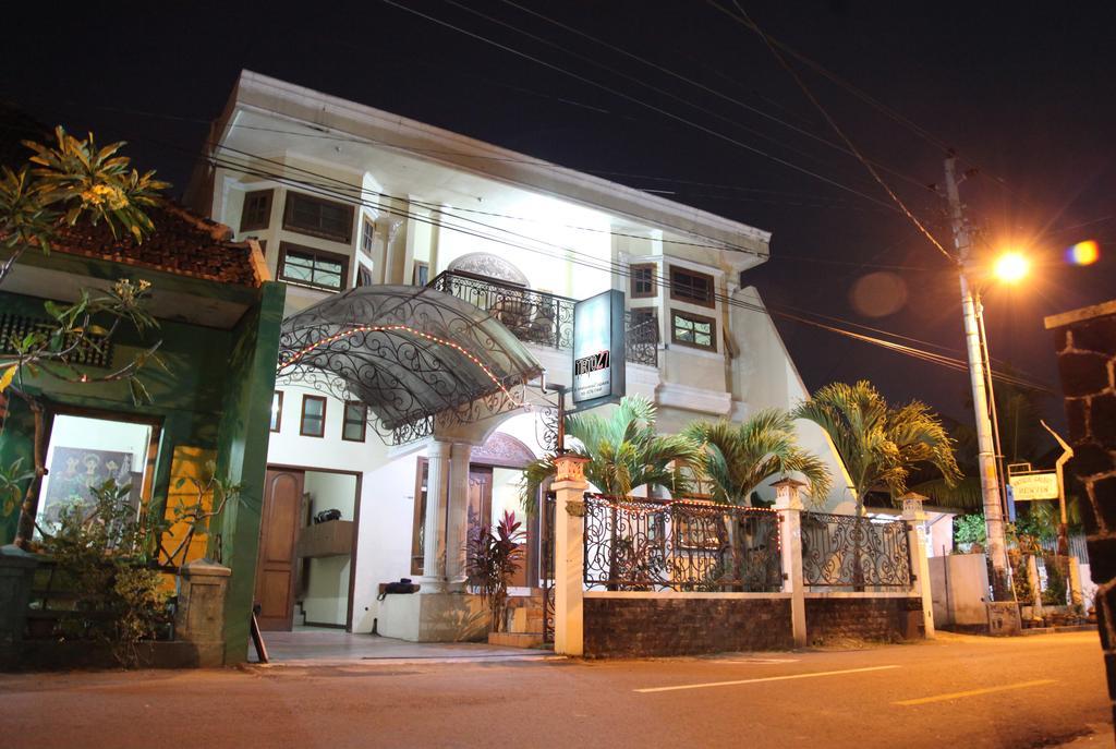 Tirto 27 Homestay Yogyakarta Kültér fotó
