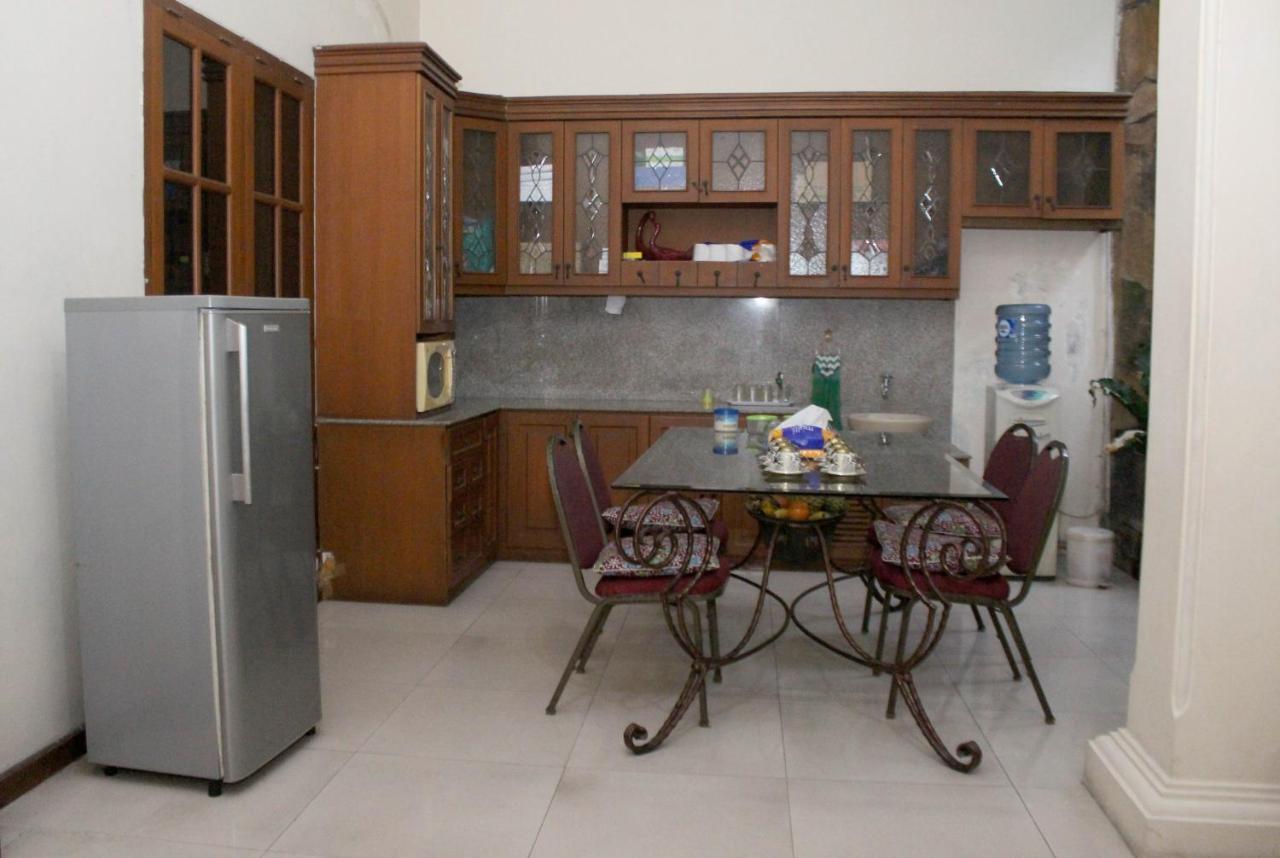 Tirto 27 Homestay Yogyakarta Kültér fotó